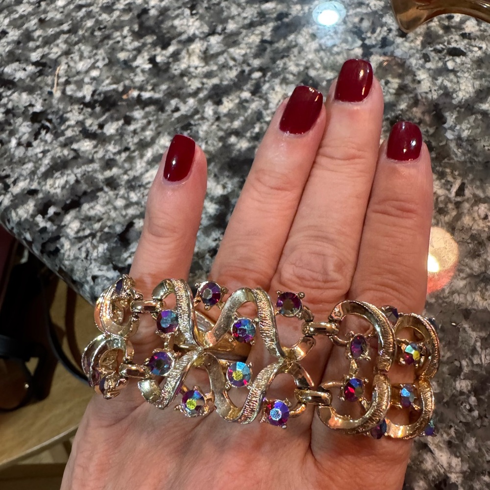 Collectors Coro Bracelet w/ Rhinestones